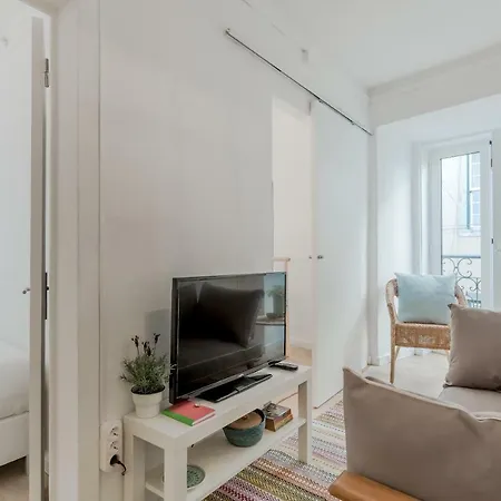 Sunny Bairro Alto & Chiado Apartment, By Timecooler アパート リスボン