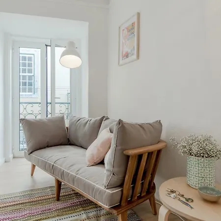 Sunny Bairro Alto & Chiado Apartment, By Timecooler Apartamento Lisboa