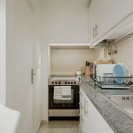 Daire Sunny Bairro Alto & Chiado Apartment, By Timecooler *