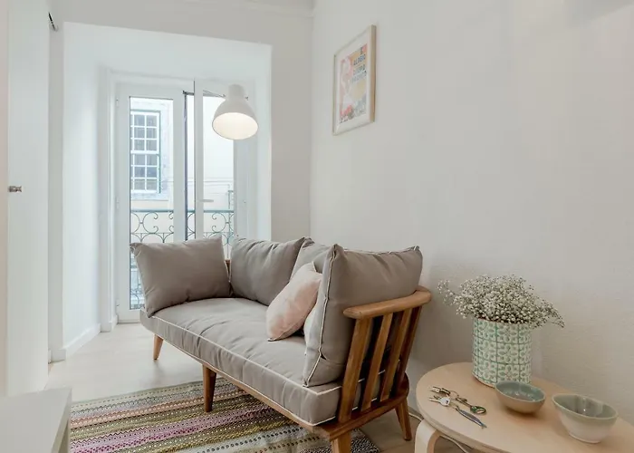 Sunny Bairro Alto & Chiado Apartment, By Timecooler Apartman Lisboa