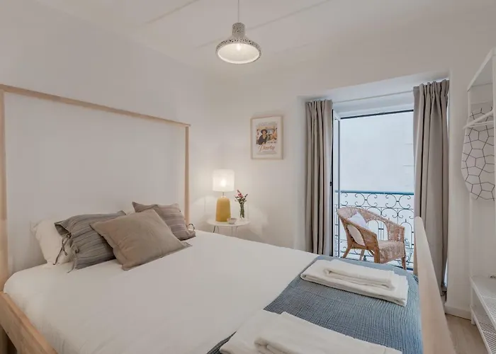Appartement Sunny Bairro Alto & Chiado Apartment, By Timecooler