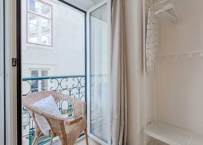 Appartement Sunny Bairro Alto & Chiado Apartment, By Timecooler