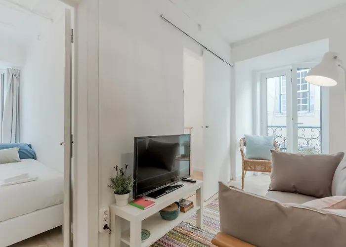 Sunny Bairro Alto & Chiado Apartment, By Timecooler Apartment Lissabon