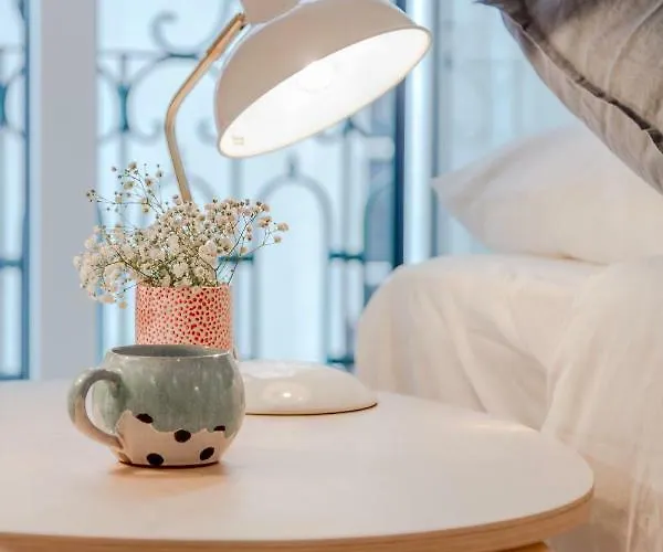 Sunny Bairro Alto & Chiado Apartment, By Timecooler Apartment